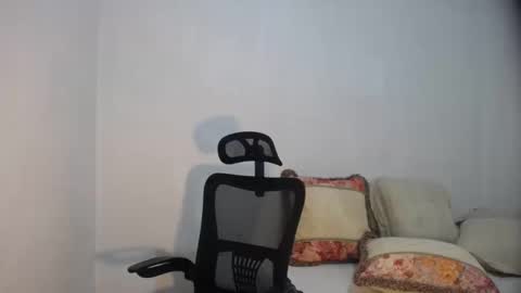 erika_madrigal online show from 12-07-24, 01:07