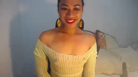 erika_madrigal online show from 12-23-24, 11:49