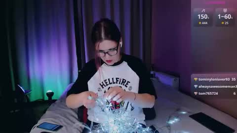 Erika online show from 12-04-25, 10:18