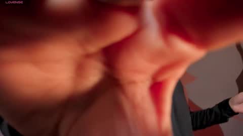 Erika Benz online show from 10-18-25, 01:23