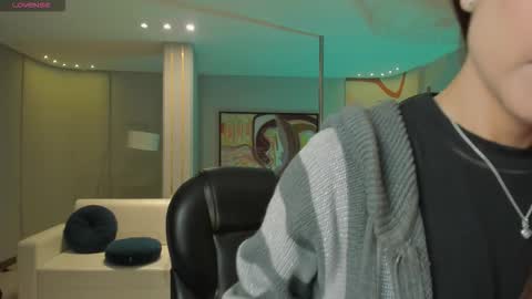 Erika Benz online show from 10-27-25, 12:20