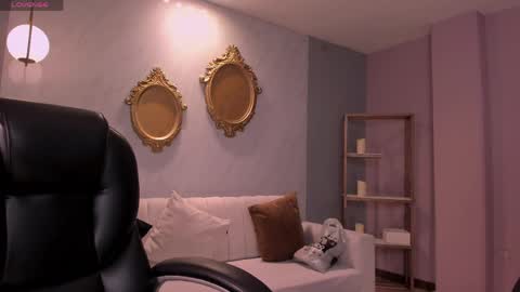 Snapshot of erikabenz chatting on 03-25-26, 12:22 Erika Benz online show from 03-25-26, 12:22