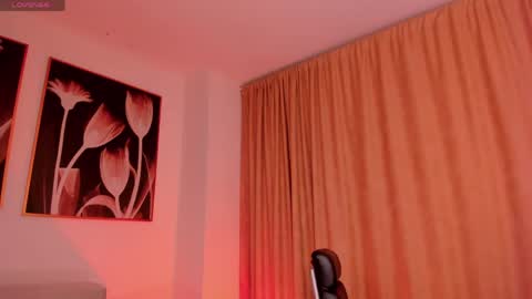 Snapshot of erikabenz chatting on 05-09-26, 12:10 Erika Benz online show from 05-09-26, 12:10