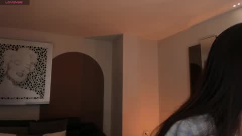 Snapshot of erikabenz chatting on 06-04-26, 12:33 Erika Benz online show from 06-04-26, 12:33