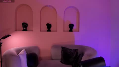 Snapshot of erikabenz chatting on 06-09-26, 12:28 Erika Benz online show from 06-09-26, 12:28