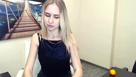 Erika online show from 12-09-24, 03:54