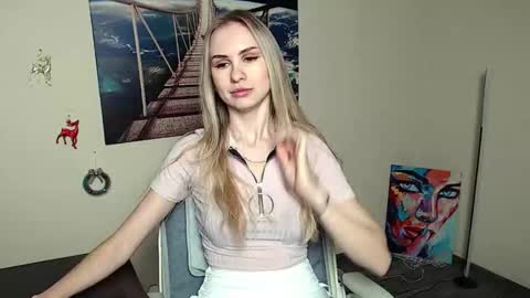 Erika online show from 01-13-26, 01:16