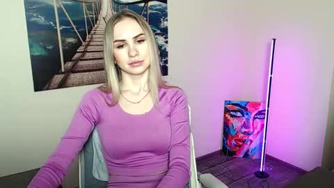 Erika online show from 03-26-26, 01:06