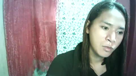 Snapshot of erikamhie_123 chatting on 01-31-25, 06:35 Erika online show from 01-31-25, 06:35