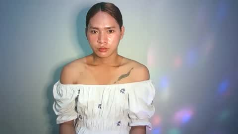 Snapshot of erikamhie_123 chatting on 01-08-26, 03:53 Erika online show from 01-08-26, 03:53