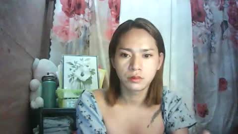 Snapshot of erikamhie_123 chatting on 01-11-26, 10:59 Erika online show from 01-11-26, 10:59