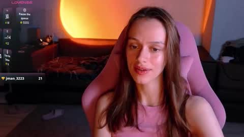 Snapshot of erikasin chatting on 09-11-25, 05:13 Erika online show from 09-11-25, 05:13