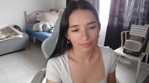 erina_1 online show from 02-03-26, 05:29
