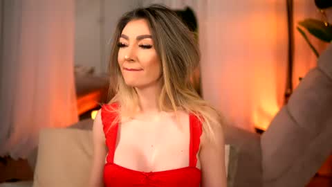 Snapshot of erisvesper chatting on 05-02-26, 02:05 Eris online show from 05-02-26, 02:05