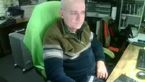 ernello online show from 11-30-25, 08:35