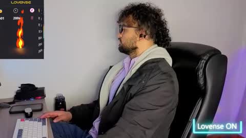 Snapshot of ernesto_rodriguez_82 chatting on 10-15-25, 04:12 ernesto rodriguez 82 online show from 10-15-25, 04:12