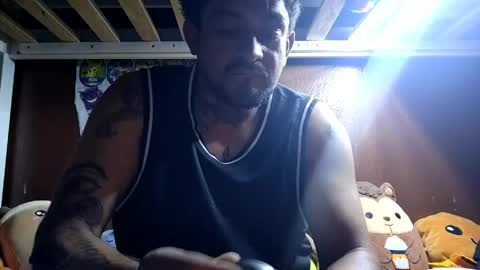 Snapshot of ernestomaravilla141 chatting on 05-18-26, 08:09 Ernesto online show from 05-18-26, 08:09