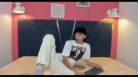 Snapshot of ero_boy40 chatting on 05-29-26, 03:37 ero_boy40 online show from 05-29-26, 03:37