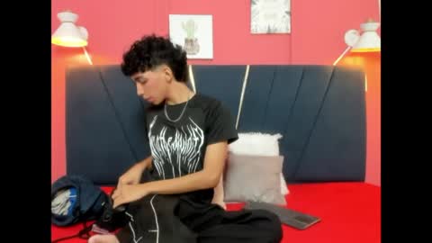 Snapshot of ero_boy40 chatting on 06-10-26, 04:45 ero_boy40 online show from 06-10-26, 04:45
