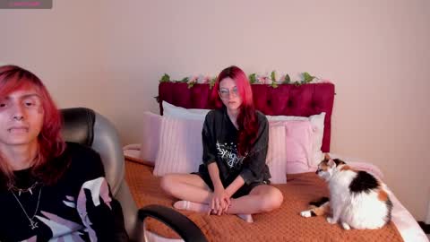 Snapshot of eros_nyx_ chatting on 06-08-26, 01:00 eros_nyx_ online show from 06-08-26, 01:00
