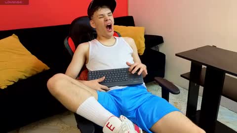 Eros online show from 06-07-26, 03:54
