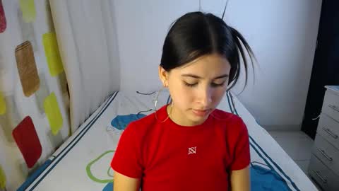Snapshot of erosgirls_ chatting on 10-25-25, 02:52 erosgirls_ online show from 10-25-25, 02:52