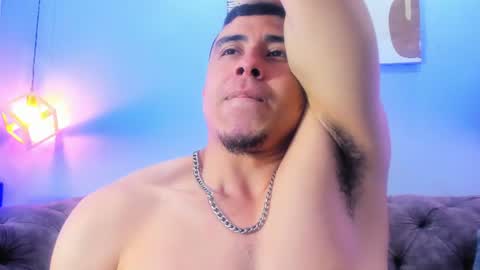 Snapshot of eross_santy chatting on 07-04-26, 01:39 Eross online show from 07-04-26, 01:39