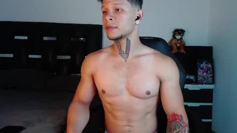 Snapshot of erosscott chatting on 07-06-26, 11:18 Eros online show from 07-06-26, 11:18