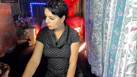 Snapshot of erotic_dessire chatting on 09-25-25, 07:28 Eve online show from 09-25-25, 07:28