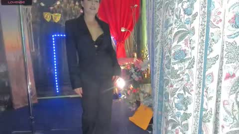 Snapshot of erotic_dessire chatting on 10-09-25, 05:22 Eve online show from 10-09-25, 05:22