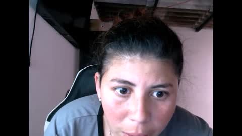 Sara online show from 05-12-26, 02:47