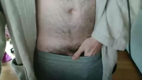 Erzzoo online show from 01-18-26, 01:37