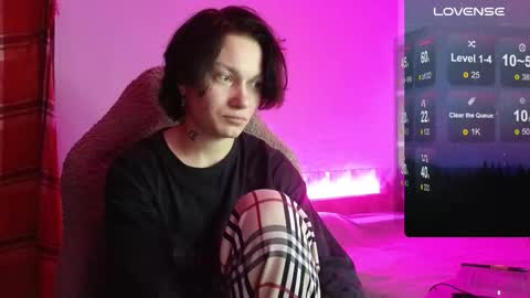 esajukyy online show from 12-17-25, 04:24