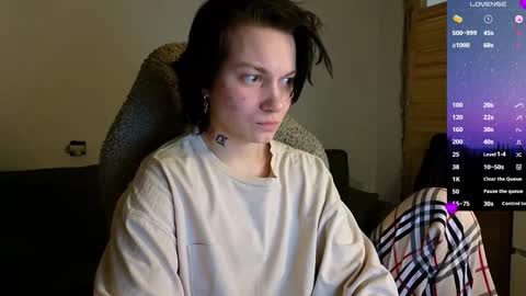 esajukyy online show from 03-18-26, 03:04