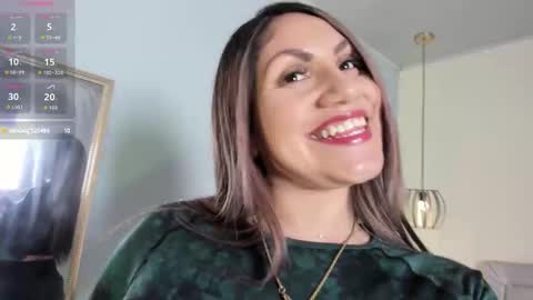 Escarlet online show from 01-17-26, 01:49