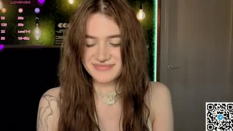 EshleGreen online show from 04-15-26, 07:32