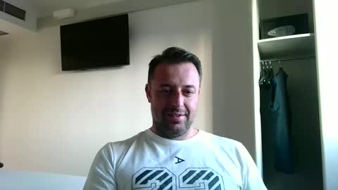 Snapshot of esibizionista_91 chatting on 10-15-25, 04:40 esibizionista 91 online show from 10-15-25, 04:40