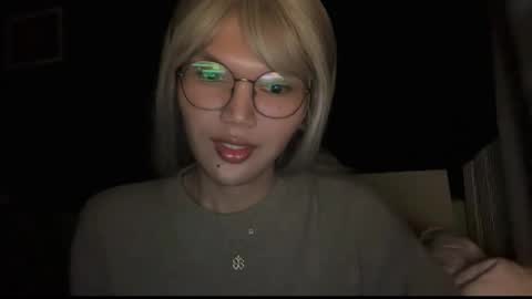 Chelliane online show from 11-18-25, 05:34