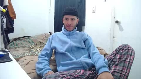 Snapshot of esjrobles chatting on 09-23-25, 12:08 Esteban online show from 09-23-25, 12:08