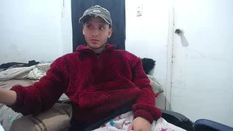 Snapshot of esjrobles chatting on 10-16-25, 08:43 Esteban online show from 10-16-25, 08:43