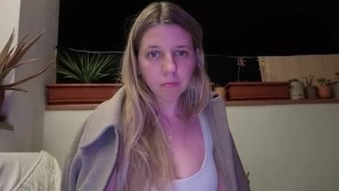 esma347866 online show from 04-10-26, 08:57