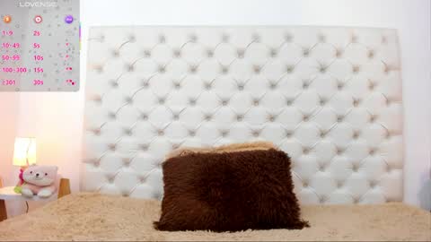 esmeralda  online show from 04-07-26, 04:18