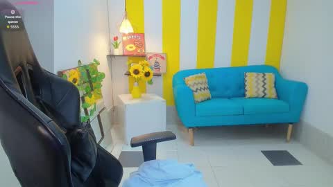 ESMERALDA  online show from 02-27-26, 11:43