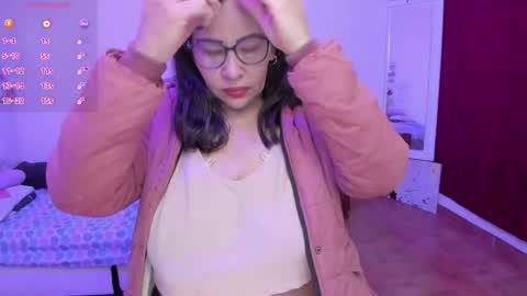 esme online show from 04-15-26, 01:07