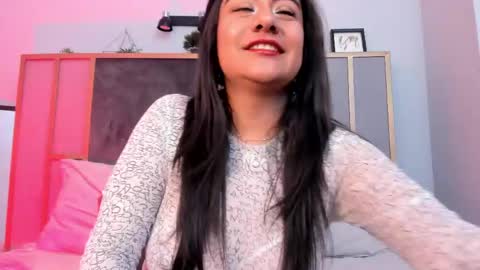 Snapshot of esmeralda_rose__ chatting on 06-09-26, 04:57 esmeralda_rose__ online show from 06-09-26, 04:57