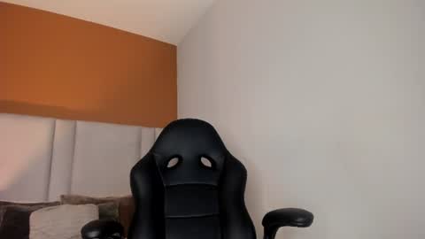 Snapshot of esmeralda_rose__ chatting on 06-26-26, 04:50 esmeralda_rose__ online show from 06-26-26, 04:50