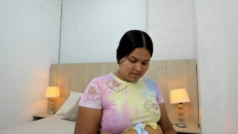 Esmeralda online show from 11-23-25, 07:35