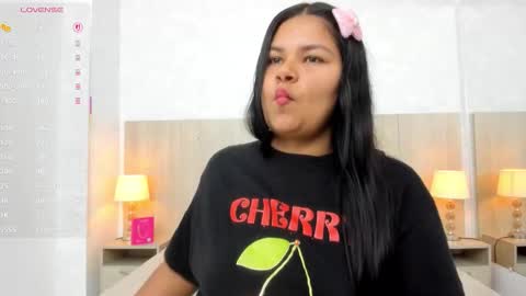 Esmeralda online show from 03-26-26, 07:41