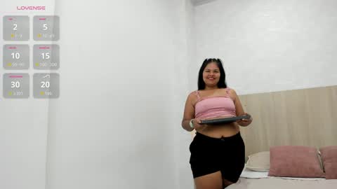 Esmeralda online show from 04-20-26, 07:37