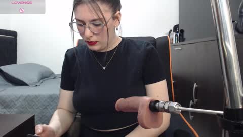 Xbebetax online show from 11-26-25, 07:37